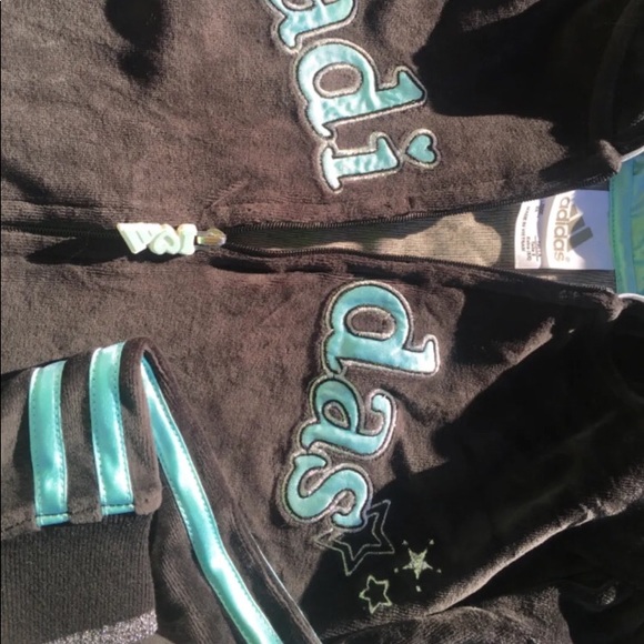 Girls Adidas set in black velour - Picture 3 of 3